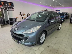 Grau Gebraucht 2008 Peugeot 207 Filou Limousine | 2.999 € (Etwas zu teuer)