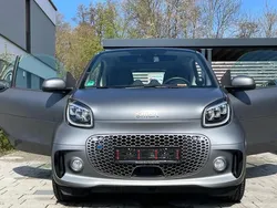 Grau Gebraucht 2021 Smart ForTwo Electric Drive Coupé | 12.800 € (Teuer)