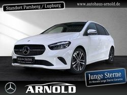 Weiß (polarweiß) Gebraucht 2024 Mercedes B200 Progressive Van / Kleinbus | 29.950 € (Guter Preis)