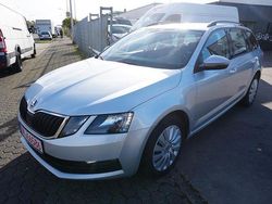 Grau Gebraucht 2018 Skoda Octavia Ambition Kombi | 7.900 € (Fairer Preis)
