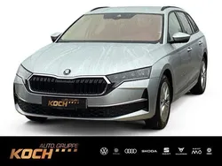 Brilliantsilber metallic Neu 2025 Skoda Octavia Selection Kombi | 35.449 € (Fairer Preis)