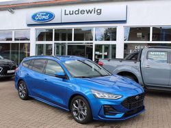 Dynamicblau metallic Gebraucht 2024 Ford Focus ST-Line X Kombi | 24.490 € (Guter Preis)