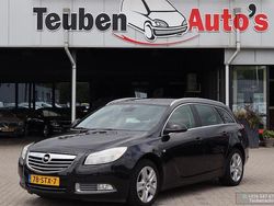 Schwarz Gebraucht 2011 Opel Insignia Business Kombi | 2.985 € (Fairer Preis)