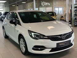 Schneeweiss/summitwhite/arctic Gebraucht 2021 Opel Astra Business Limousine | 14.900 € (Fairer Preis)
