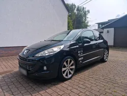 Schwarz Gebraucht 2011 Peugeot 207 Kleinwagen | 3.800 € (Etwas zu teuer)