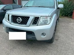 Silber Gebraucht 2011 Nissan Navara Abholung | 8.900 € (Guter Preis)