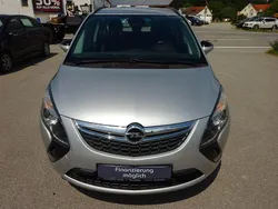 Silber Gebraucht 2012 Opel Zafira Tourer Van / Kleinbus | 7.900 € (Guter Preis)