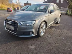 Monsungrau metallic Gebraucht 2019 Audi A3 Sportback Sport Kleinwagen | 18.000 € (Guter Preis)