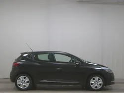 Schwarz Gebraucht 2019 Renault Clio IV Expression Limousine | 8.480 € (Guter Preis)