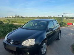Schwarz Gebraucht 2006 VW Golf V Edition Kleinwagen | 2.250 € (Guter Preis)