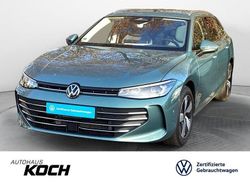 Maripositgrün metallic Gebraucht 2024 VW Passat Business Kombi | 34.660 € (Guter Preis)