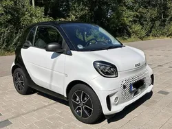 Weiß Gebraucht 2021 Smart ForTwo Electric Drive Kleinwagen | 13.600 € (Teuer)