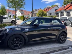 Schwarz Gebraucht 2020 Mini ONE Kleinwagen | 14.500 € (Fairer Preis)
