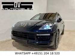 Blau Gebraucht 2019 Porsche Cayenne Turbo S SUV | 99.900 €