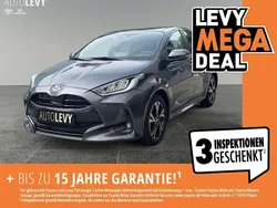Dunkelgrau Gebraucht 2024 Toyota Yaris Hybrid Style Kleinwagen | 22.987 € (Guter Preis)