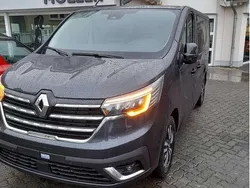 Kometngraumetallic Gebraucht 2023 Renault Trafic Van | 44.950 €