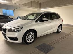 Mineralweiss Gebraucht 2015 BMW 218 Active Tourer Advantage Van / Kleinbus | 9.990 € (Superpreis)