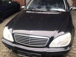 Schwarz Gebraucht 2000 Mercedes S500 Limousine | 3.200 € (Fairer Preis)