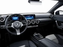 Polarweiß Neu 2025 Mercedes CLA180 Shooting Brake Kombi | 51.634 € (Guter Preis)