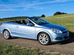 Blau Gebraucht 2007 Opel Astra Cabriolet Cabrio | 3.000 € (Teuer)