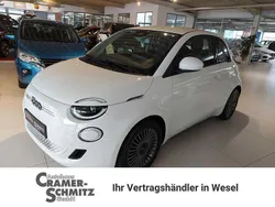 Weiß Gebraucht 2021 Fiat 500e Icon Limousine | 17.990 € (Fairer Preis)