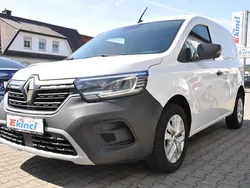 Weiß Gebraucht 2021 Renault Kangoo Rapid Extra Van / Kleinbus | 13.900 € (Etwas zu teuer)
