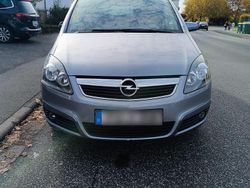 Silber Gebraucht 2006 Opel Zafira Van / Kleinbus | 3.800 € (Fairer Preis)