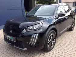 Perlaneraschwarz Gebraucht 2024 Peugeot 2008 Allure SUV | 23.850 € (Etwas zu teuer)