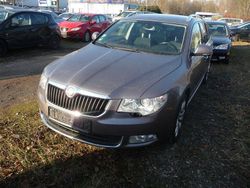 Violet Gebraucht 2011 Skoda Superb Family Kombi | 2.950 € (Fairer Preis)