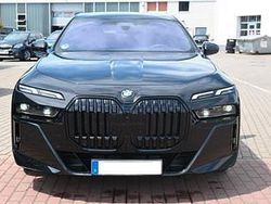 Schwarz Gebraucht 2024 BMW 740 Efficient Dynamics Limousine | 118.900 €