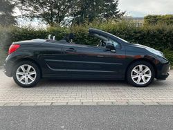 Schwarz Gebraucht 2008 Peugeot 207 CC Cabrio | 4.450 € (Etwas zu teuer)
