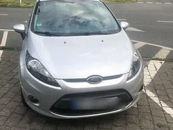 Grau Gebraucht 2008 Ford Fiesta Ghia Kleinwagen | 2.850 € (Fairer Preis)