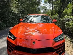 Rot Gebraucht 2022 Lamborghini Urus SUV | 332.750 €
