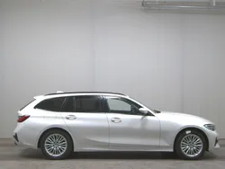 BMW 330e