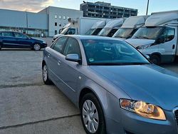 Grau Gebraucht 2005 Audi A4 Limousine | 1.600 € (Guter Preis)