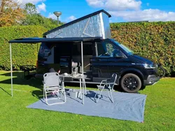 Schwarz Gebraucht 2024 VW T6.1 California Van | 89.500 €