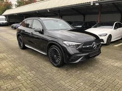 Obsidianschwarz metallic (metallic) Gebraucht 2024 Mercedes GLC220 AMG SUV | 62.900 € (Fairer Preis)