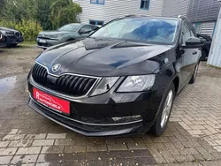 Schwarz Gebraucht 2020 Skoda Octavia Style Kombi | 18.890 € (Fairer Preis)