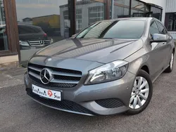 Grau Gebraucht 2015 Mercedes A180 Style Limousine | 13.790 € (Guter Preis)