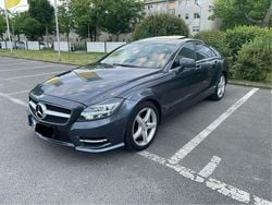 Grau Gebraucht 2012 Mercedes CLS350 Limousine | 17.000 € (Fairer Preis)