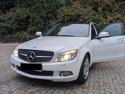 Weiß Gebraucht 2008 Mercedes C200 Avantgarde Limousine | 6.500 € (Guter Preis)