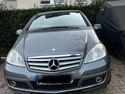 Grau Gebraucht 2010 Mercedes A180 Kleinwagen | 2.900 € (Guter Preis)