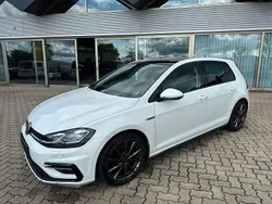 Weiß Gebraucht 2018 VW Golf VII R-line Limousine | 16.900 € (Teuer)