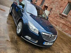Blau Gebraucht 2012 Opel Insignia Limousine | 6.100 € (Etwas zu teuer)