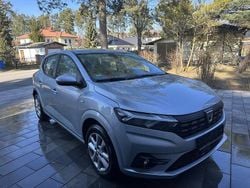 Silber Gebraucht 2022 Dacia Sandero Essentiel Kleinwagen | 11.400 € (Guter Preis)