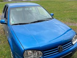 Blau Gebraucht 1999 VW Golf IV Kleinwagen | 2.700 € (Teuer)