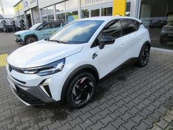 Weiss Neu 2025 Renault Captur Esprit Alpine SUV | 32.525 € (Etwas zu teuer)