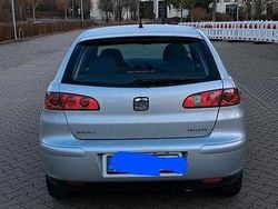 Silber Gebraucht 2004 Seat Ibiza Limousine | 600 € (Guter Preis)