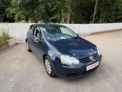 Blau Gebraucht 2004 VW Golf V Kleinwagen | 3.150 € (Fairer Preis)