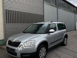 Silber Gebraucht 2010 Skoda Yeti Ambition SUV | 5.450 € (Teuer)